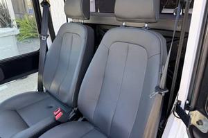 TAZZAARII Zero Mas AWD Sedán 2024, Litio R18, Cuero, 6 Asientos Dobles, Techo Panorámico - Product Image 3