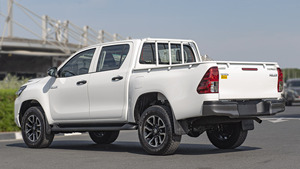 Auto Usata di Alta Prestazione TOYOTA HILUX DC 2.4D MT 4X4 P.WINDOW MY 2022 BIANCA Ben Tenuta Pronta per la Spedizione in Tutto il Mondo - Product Image 5