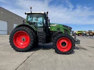 รถแทรกเตอร์เฟนด์ท 942 วาริโอ ปี 2020 - รถแทรกเตอร์ขับเคลื่อนสี่ล้อ กำลังสูง 415 แรงม้า พร้อมระบบเกียร์วาริโอ ระบบไฮดรอลิกขั้นสูง และความสะดวกสบาย - Product Image 2