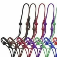 Buatan Pabrik Harga Murah Sampel Gratis Tali Kuda/Sapi Halter Kontrol Kepala Kerah Kuda Halter dengan Tali Ringan Semua Warna