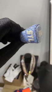 Anillo de Diseño Cuadrado con Letra Inicial Personalizada, Diamante Moissanite VVS Brillante, Plata de Ley 925 con Baño de Rodio, Estilo Hip Hop - Product Image 4
