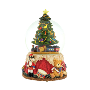 Cadeau de Noël de boule à neige musicale légère en résine avec thème d'amour fait à la main et peint à la main - Product Image 1