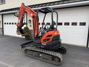 รถตักดินขนาดเล็ก U25 Kubota มือสอง - Product Image 2