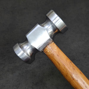 Martillo de redondeo de herradura personalizado, martillo de forja de herradura, punzón de forja llamativo, mango de madera de acero al carbono tratado térmicamente - Product Image 1