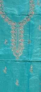 Costumes indiens modernes brodés à la main non cousus pour femmes élégants pour les fêtes de style traditionnel - Product Image 2