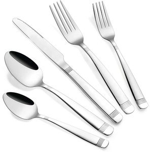 Ensemble de couverts en acier inoxydable plaqué argent décoratif fait à la main peu coûteux - Product Image 1