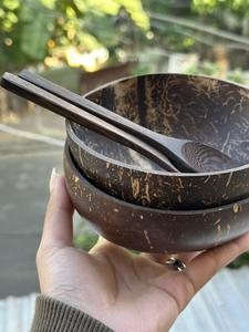 Fourniture de vaisselle bol en coquille de noix de coco pour bol à dessert glacé avec emballage personnalisé logo gravé prix bon marché du Vietnam - Product Image 3