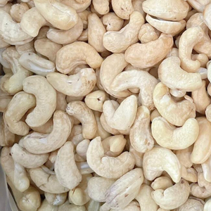Santigo Vietnam Vente en gros de noix de cajou Exportation Vietnam Vente en gros W180 W240 W320 OEM, ODM - Product Image 1