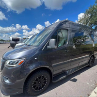 Camping-car de luxe Sprinter 2024 à vendre – VR diesel de luxe avec cuisine, salle de bain, lit et système solaire