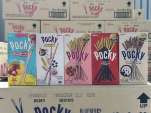 สินค้ายอดนิยม Pocky บิสกิตสติ๊กรสช็อกโกแลต 40 กรัม x 10 กล่อง x 12 บล็อกขายส่งราคาดีที่สุด - Product Image 4
