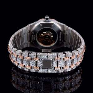 Reloj de diamantes de moissanita blanco completo de 41mm, joyería de moda de lujo personalizable, disponible a granel, precio mayorista indio - Product Image 5