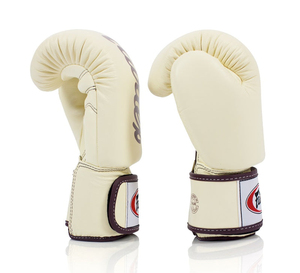 Guantes de Boxeo de Piel de Vacuno de Primera Calidad con Logotipo Personalizado, para Entrenamiento y Sparring, Precio Económico, Tamaños de 8oz y 14oz, Agarres para Exteriores - Product Image 3