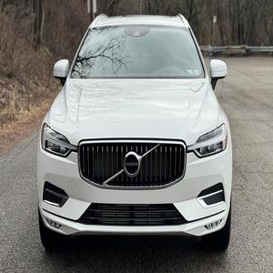 ¡Oferta Imperdible! Volvo XC60 T6 Premium Plus Package 2021 Súper Limpio, Motor 2.0L Turboalimentado y Supercargado I4, SUV de Lujo - Product Image 1