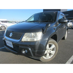 SUV Su-zuki Grand Vitara 4x4 seminuevo excelente estado mecánico, diseño elegante y listo para conducir - Product Image 6