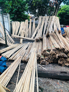 Vietnam bâtons d'artisanat ronds en bois de haute qualité pour la décoration bâtons de bois pile de bois - Product Image 2