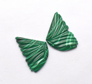 Tallado de cristal de mariposa de malaquita: 25X15mm Par de mariposas talladas a mano de malaquita natural sin tratar Tallas de piedras preciosas de 27,45 CT - Product Image 5