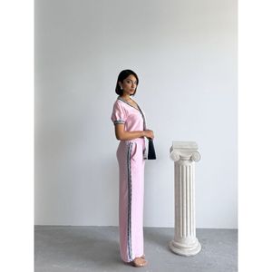 Pantalones vaqueros a rayas rosas para mujer al por mayor - Product Image 4