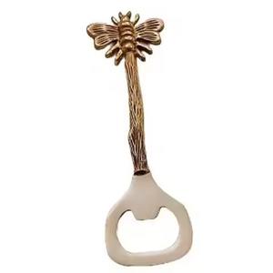 Abridor de Botellas de Acero Inoxidable y Latón de Alta Calidad con Nuevo Diseño, Mango de Latón Pulido con Baño de Oro - Product Image 1