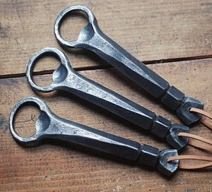 Collier croix pour hommes de style classique argent/or/noir 2.5mm pendentif chaîne croix en acier inoxydable Design de luxe - Product Image 1