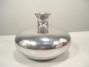 Vase en aluminium fini antique martelé pour la décoration intérieure - Product Image 5