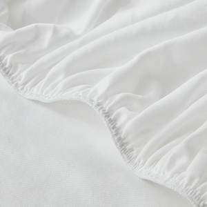 Funda de colchón de poliéster de rizo a precio mayorista, protector de colchón impermeable antiácaros con banda elástica y falda - Product Image 2