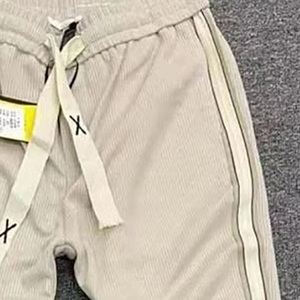 Pantalon de jogging personnalisable durable, tissu doux avec des graphiques et des couleurs personnalisés, idéal pour l'entraînement, le yoga et les loisirs - Product Image 3