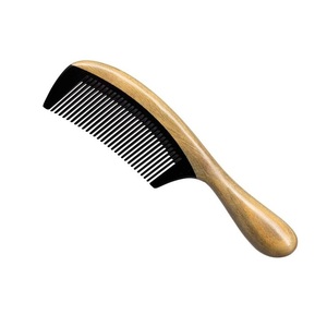 Kit de Peine para Barba de Cuerno de Búfalo a Precio de Mayoreo, Color Natural, Diseño Único y Elegante, Peine de Cuerno para Diferentes Tipos de Cuidado del Cabello - Product Image 3