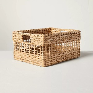Eye-Catching Water Hyacinth Woven Storage <b>Basket</b> <b>for</b> Home Decor Laundry <b>Hamper</b> From Vietnam - Product Image 3