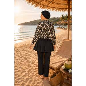 Conjunto de Traje de Baño de Tres Piezas con Estampado Negro y Naranja, Top con Volantes, Cierre de Cremallera en la Cintura, Estilo Burkini con Pantalones, MOQ 2 Piezas - Product Image 3
