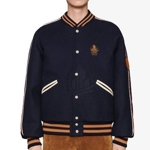 เสื้อแจ็คเก็ตเลตเตอร์แมนผู้ชายสำหรับฤดูหนาว ระบายอากาศได้ดี สวมใส่สบาย มีปกตั้ง โลโก้ด้านหน้า เหมาะสำหรับใช้งานกลางแจ้ง คุณภาพสูง บริการ OEM ขายส่ง - Product Image 3