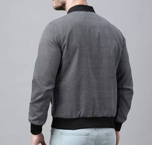 2025 Logo personnalisé veste universitaire pour hommes Style solide plaine Letterman tenue décontracté pour la saison d'automne Service OEM disponible - Product Image 1