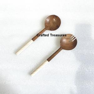 Vente en gros de couverts à salade en bois d'acacia manguier personnalisés, ustensiles de cuisine au design moderne, cuillère à cadeau pour les salades - Product Image 5