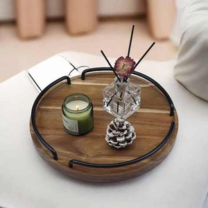 Plateau en bois d'acacia artisanal avec poignées en métal, élégant plateau rond pour servir le petit-déjeuner, les collations ou comme présentoir sur la table basse - Product Image 3