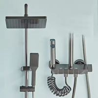 Système de douche pluie contemporain gris anthracite en laiton avec douchette à main et mitigeur pour usage hôtelier