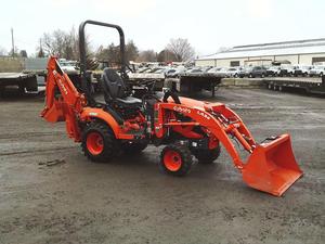 รถตักล้อยาง Kubota L424 4WD มือสอง พร้อมบุ้งกี๋หน้า เครื่องยนต์ดีเซล ขนาดกะทัดรัด สำหรับงานก่อสร้างในฟาร์ม - Product Image 2