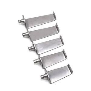 Juego de Instrumentos Quirúrgicos Profesionales de Acero Inoxidable de 11 Piezas con Mango de Bloqueo y Estuche de Almacenamiento Portátil con Cremallera para Uso Médico - Product Image 5