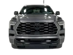 Sequoia 2024 Usada en Excelentes Condiciones, Gran Oferta, Bajo Kilometraje, Sin Problemas Mecánicos, Lista para Conducir - Product Image 3