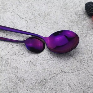 Juego de Cubiertos Morado Moderno con Cabeza Redonda y Mango Delgado y Suave, Ideal para Cocina, Hoteles, Cafeterías, Comedor y Ocasiones Especiales - Product Image 2