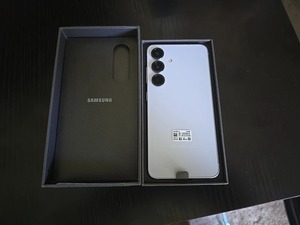 Nuevo Samsung Galaxy S25 / S25 Ultra Auténtico de 6.9 Pulgadas con S Pen, Grabación de Video 8K, IA y Visión Nocturna - Product Image 6