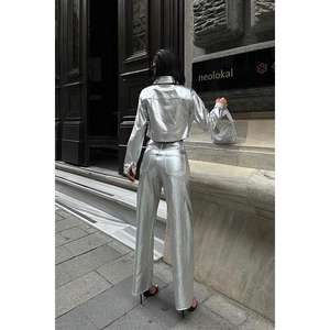 Conjunto de Gabardina Brillante Christie 9914, Tela Satén Elegante - Product Image 5