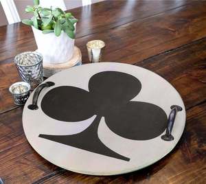 Bandeja de madera con patrón de clubes de tarjetas con asas resistentes, organizador decorativo de plato redondo único para cocina y decoración del hogar - Product Image 3