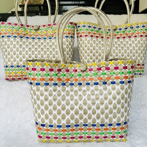 Nouveau design 2023 avec sac en plastique de couleur jaune mixte pour femme, sac à provisions fait à la main - Product Image 6