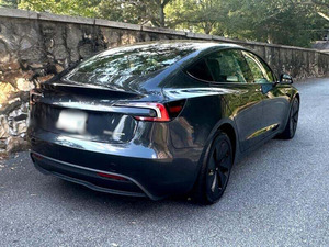 รถยนต์มือสองปี 2024 รุ่น Model 3 Long Range AWD เกียร์อัตโนมัติ ล้อแม็กซ์สีเข้ม เบาะหนัง ระบบนำทาง สตาร์ทเครื่องด้วยรีโมท พร้อมระบบไฟฟ้าครบครัน - Product Image 5