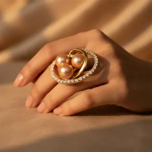 Bague tendance pour femme en plaqué or rose avec perles et pierres CZ, incrustation 18K, bague ouverte en alliage, forme diamant taillé, style mode - Product Image 2