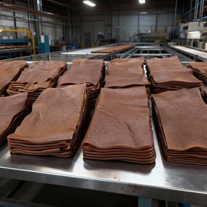 Feuilles de caoutchouc de haute qualité avec vulcanisation et compression optimales - Product Image 4