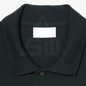 Polo élégant pour hommes avec design évacuant l'humidité, idéal pour le sport et la mode quotidienne - Product Image 5