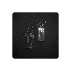 ต่างหูเงินแท้ 925 ดีไซน์เรียบง่าย ขนาด 2.5x1.5 ซม. ราคาโรงงาน รับสั่งทำ งานแฮนด์เมด รับรองคุณภาพ เครื่องประดับแฟชั่น - Product Image 1