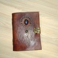 Portefeuille en cuir véritable écologique sur mesure, design classique en forme de cœur avec une véritable pierre d'agate. Pour offrir en cadeau ou à usage personnel