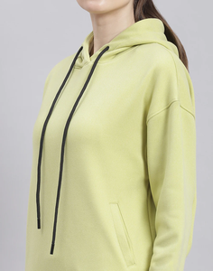 "เสื้อฮู้ดสีเขียวสดโดดเด่นในสไตล์ความสบายพบกับแฟชั่นยกระดับสไตล์ในชีวิตประจำวันของคุณ - Product Image 5