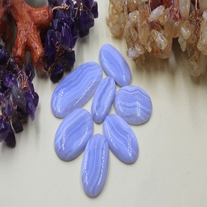 Agate bleue ovale polie de qualité supérieure AAA+, une pierre précieuse intemporelle pour les amateurs de bijoux - Product Image 2